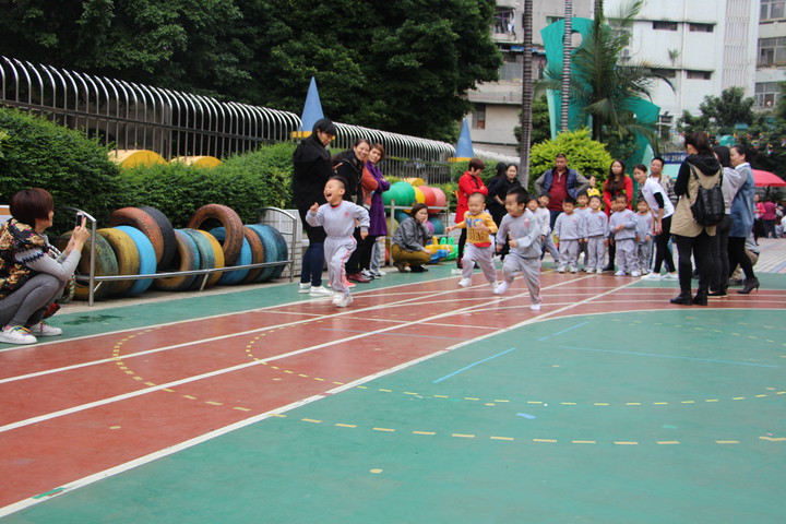 遠(yuǎn)恒佳花園幼兒園家長半日開放活動報(bào)道