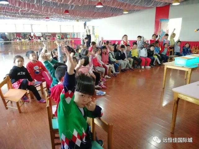 媽咪，這是我玩過最好玩的沙子……